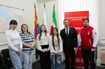 Вручили первые паспорта