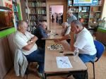 ♟ Битва интеллектов и мастерства: в библиотеке Рутмана отпраздновали День города шахматным и шашечным турниром! ♟