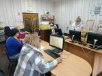 Интернет и документы без секретов: в библиотеке Рутмана прошло компьютерное занятие