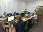 Здоровье, маркетплейсы и интернет-поиск: в библиотеке Рутмана прошло занятие по компьютерной грамотности